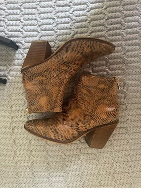 Vintage Roke Women's Tan Snake-Print Block Heel Ankle Booties